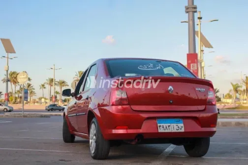 Renault Logan 2013 Red Used for Sale - 5