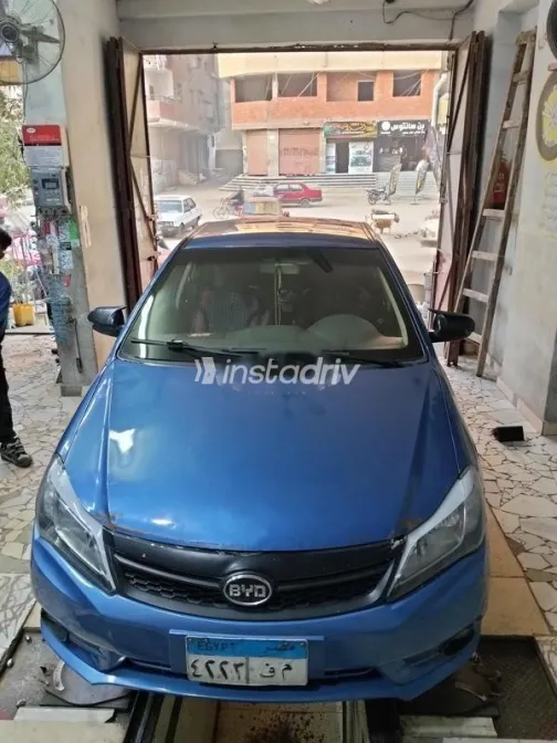 بى واى دى‬ F3 2023 أبيض مستعملة للبيع - 3