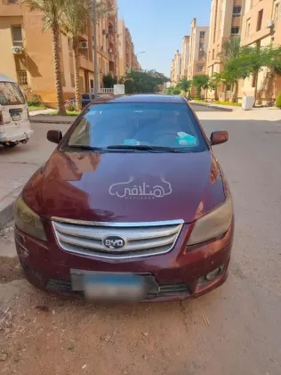 بى واى دى‬ L3 2016 أحمر غامق مستعملة للبيع