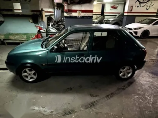 فورد فيستا 2000 أخضر مستعملة للبيع - 3