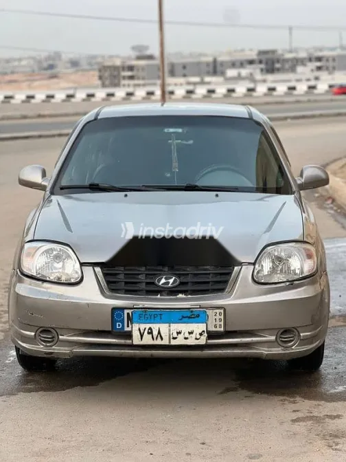Hyundai Verna 2009 Silver Used for Sale - 1