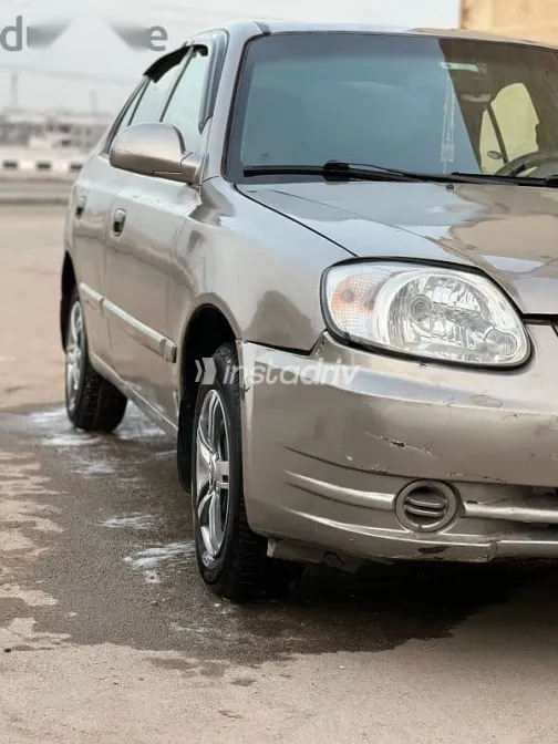 Hyundai Verna 2009 Silver Used for Sale - 5