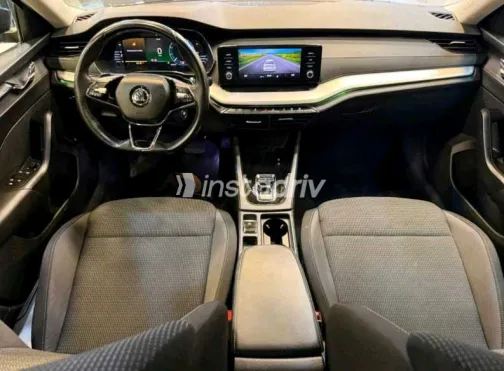 Skoda Octavia 2022 White Used for Sale - 10