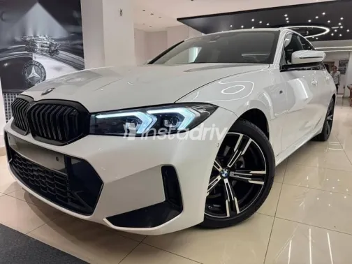 بي ام دبليو 320 2026 أبيض مستعملة للبيع - 1