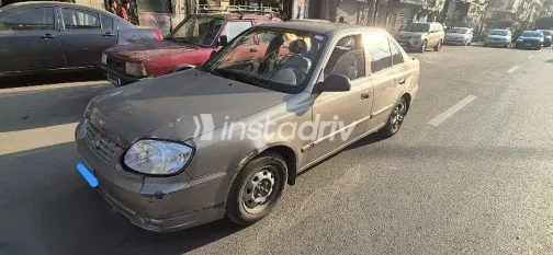 هيونداي فيرنا 2007 رمادي مستعملة للبيع - 2