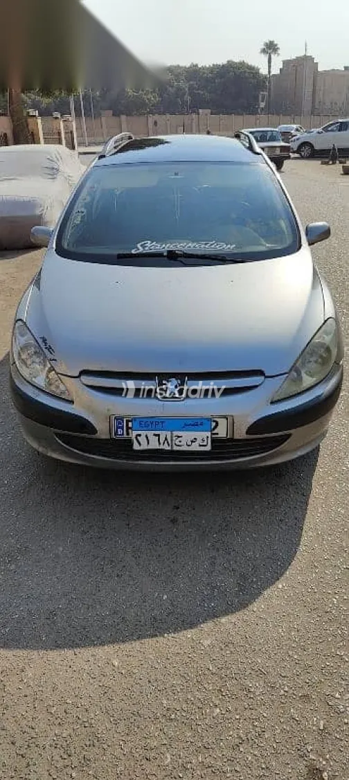 Peugeot 307 2004 Silver Used for Sale - 2