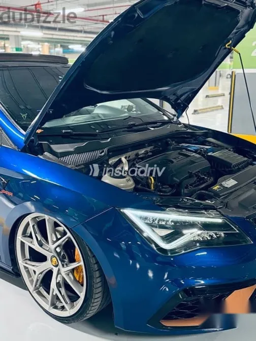 سيات ليون 2020 أزرق غامق مستعملة للبيع - 6