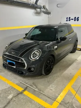 مينى كوبر 2021 رمادي مستعملة للبيع