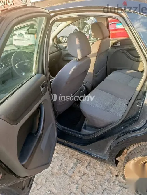 فورد فوكس 2006 أسود مستعملة للبيع - 8