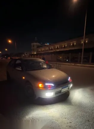 ميتسوبيشي كولت 1998 رمادي مستعملة للبيع