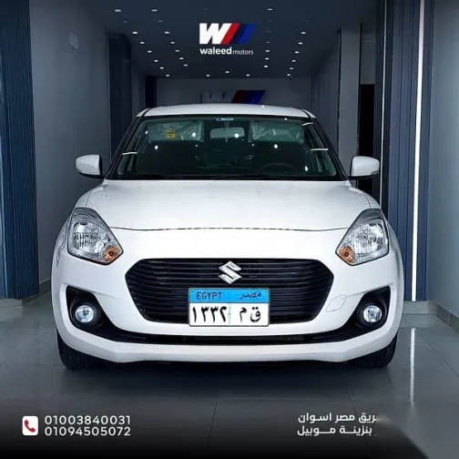 Suzuki Swift 2021 White Used for Sale - 1