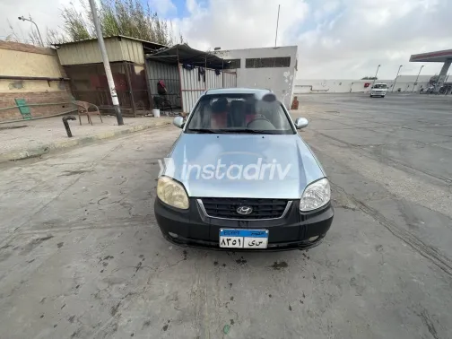 هيونداي فيرنا 2007 سماوي مستعملة للبيع - 1