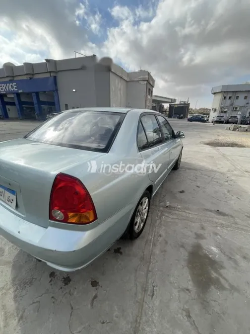 هيونداي فيرنا 2007 سماوي مستعملة للبيع - 5