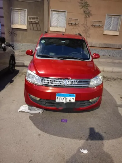 دفسك 330S 2017 أحمر مستعملة للبيع - 1