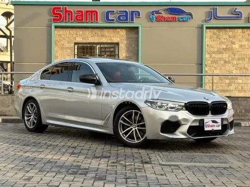 بي ام دبليو 520 2019 فضي مستعملة للبيع - 1