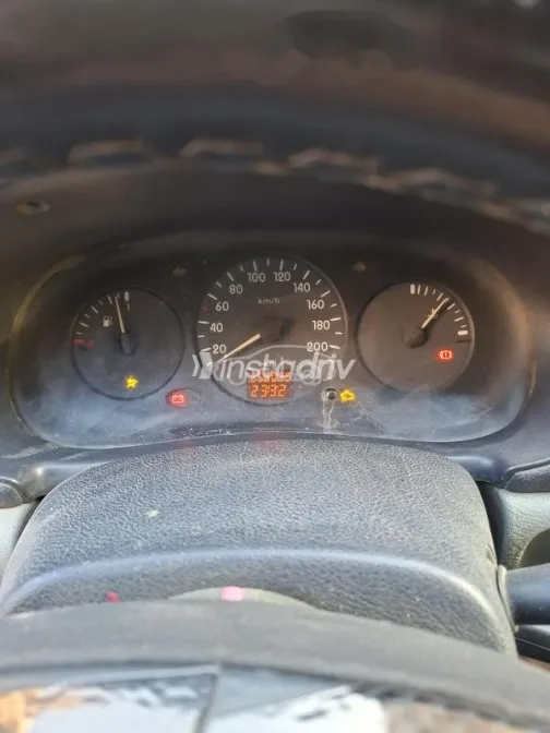 رينو كليو 2001 رمادي مستعملة للبيع - 4