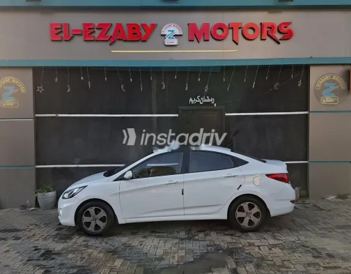 هيونداي اكسنت RB 2012 أبيض مستعملة للبيع - 4