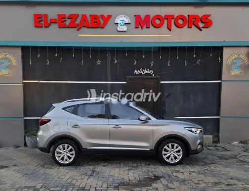 ام جى ZS 2025 أبيض مستعملة للبيع - 2