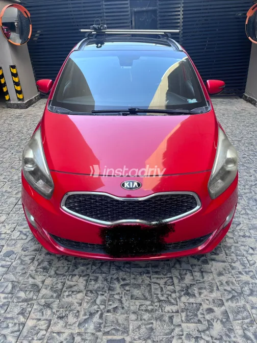 كيا كارينز 2017 أبيض مستعملة للبيع - 3