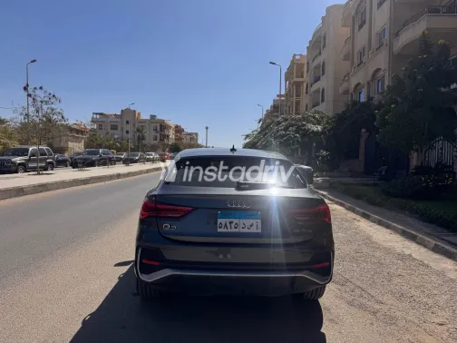 Audi Q3 2022 White Used for Sale - 7