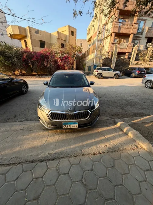 Skoda Octavia 2022 White Used for Sale - 7