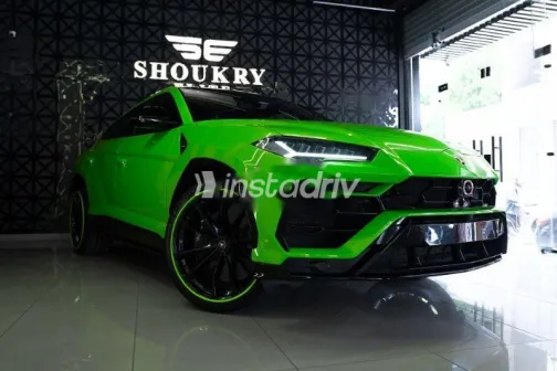 Lamborghini Urus 2021 Green Used for Sale - 3