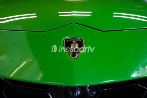 Lamborghini Urus 2021 Green Used for Sale - 5