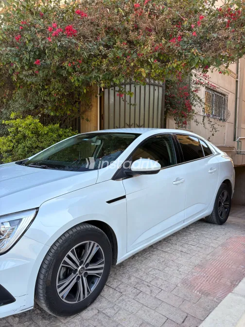 Renault Megane 2022 White Used for Sale - 1