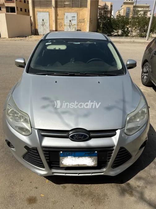 فورد فوكس 2012 أبيض مستعملة للبيع - 3