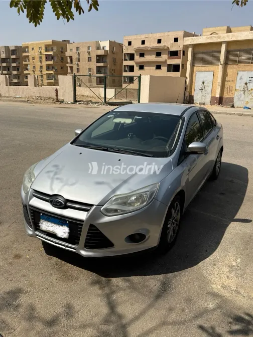 فورد فوكس 2012 أبيض مستعملة للبيع - 6
