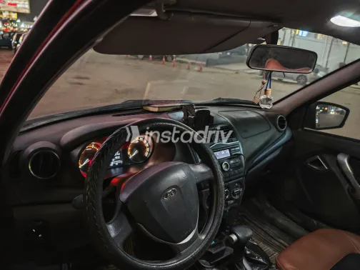 لادا جرانتا 2020 أبيض مستعملة للبيع - 4