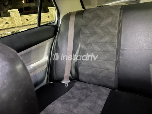 ميتسوبيشي لانسر بومة 2005 أبيض مستعملة للبيع - 5