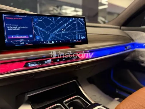 بي ام دبليو 740 2024 أزرق غامق مستعملة للبيع - 9