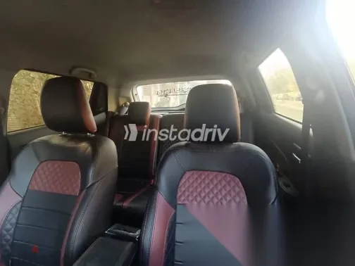 Suzuki Swift 2022 White Used for Sale - 2