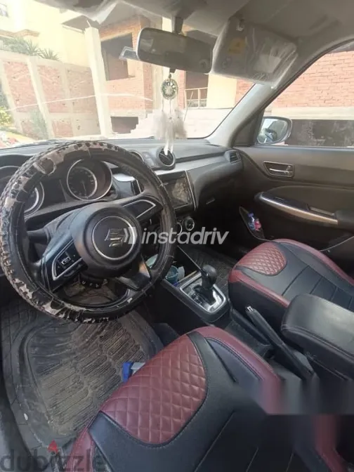 Suzuki Swift 2022 White Used for Sale - 3