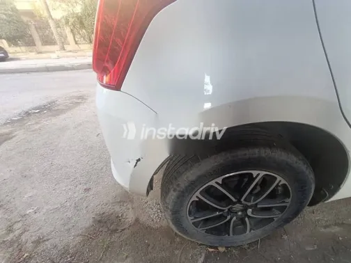 Suzuki Swift 2022 White Used for Sale - 6