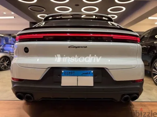 Porsche Cayenne 2024 White Used for Sale - 6