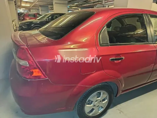 شيفروليه افيو 2020 أحمر مستعملة للبيع - 5