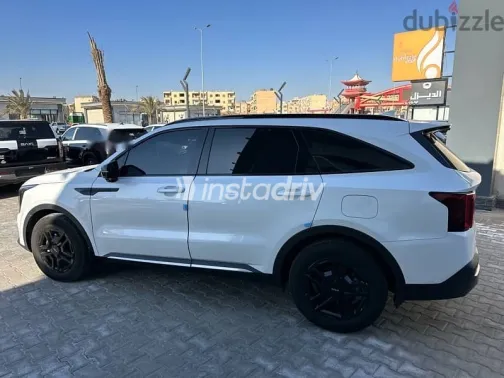 كيا سورينتو 2024 أبيض جديدة للبيع - 4