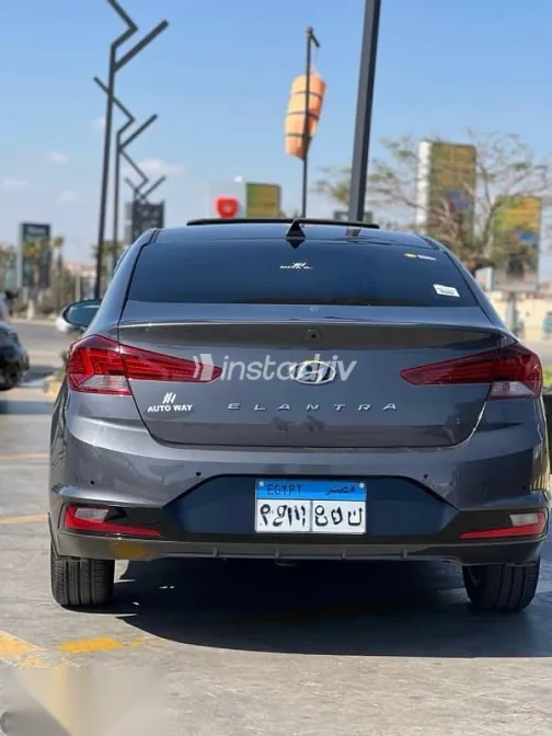 Hyundai Elantra 2026 Gray Used for Sale - 3