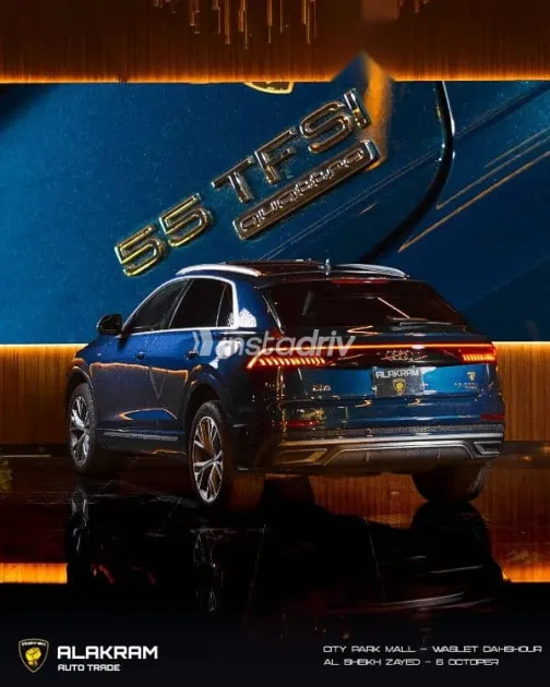 اودي Q8 2020 أزرق غامق مستعملة للبيع - 2