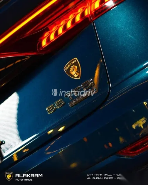 اودي Q8 2020 أزرق غامق مستعملة للبيع - 4