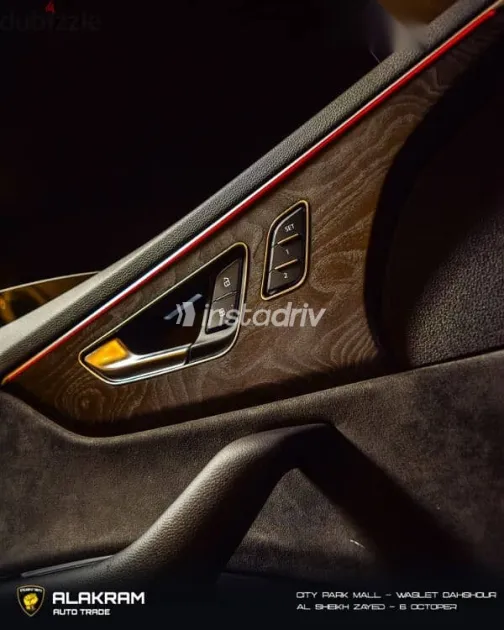 اودي Q8 2020 أزرق غامق مستعملة للبيع - 5