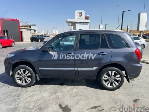 Chery Tiggo 2023 White Used for Sale - 3