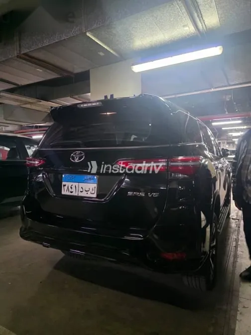 تويوتا فورتشنر 2025 أسود مستعملة للبيع - 6