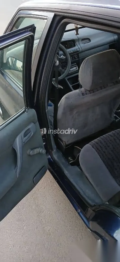 سكودا فيليشيا 1997 أزرق غامق مستعملة للبيع - 1