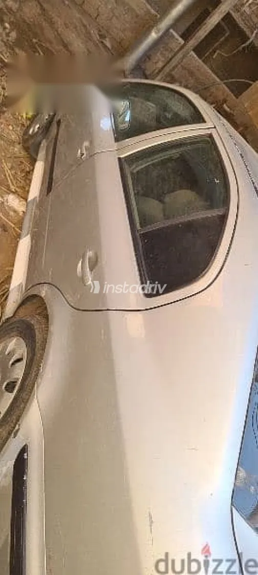 سكودا اوكتافيا 2000 فضي مستعملة للبيع - 3