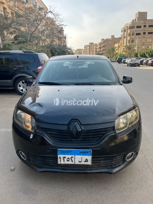 Renault Sandero 2017 White Used for Sale - 10