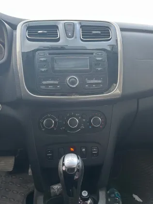 رينو سانديرو 2017 أبيض مستعملة للبيع