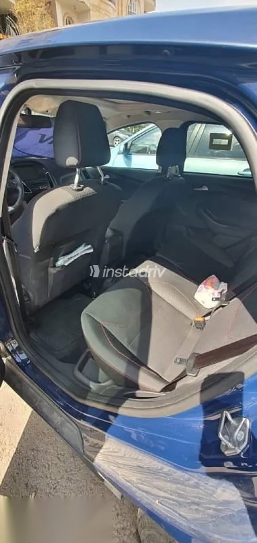 Ford Focus 2017 Dark Blue Used for Sale - 8